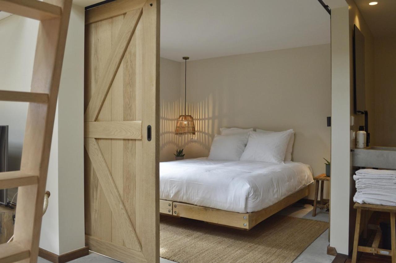 Van Heeckeren Apartments & Suites Buren ブーレン エクステリア 写真