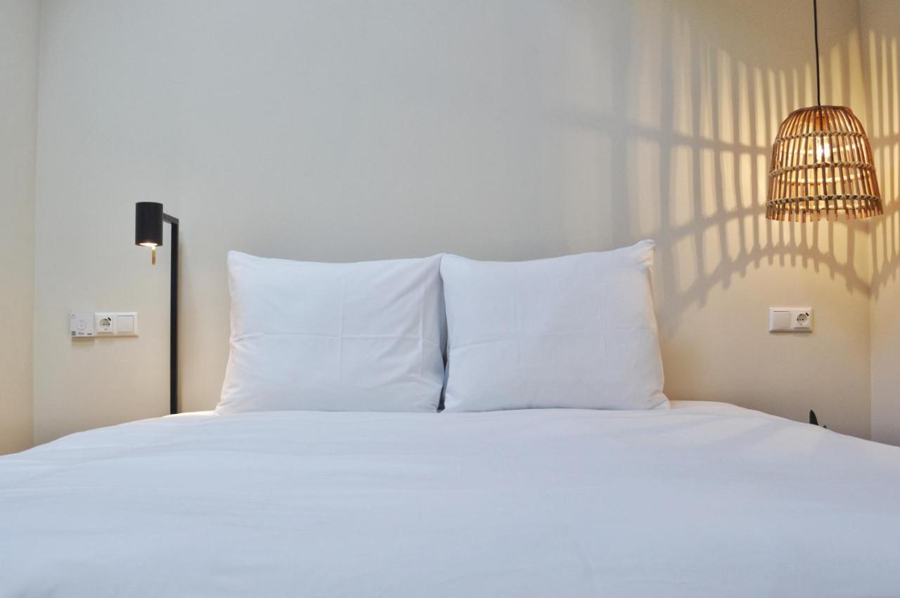 Van Heeckeren Apartments & Suites Buren ブーレン エクステリア 写真