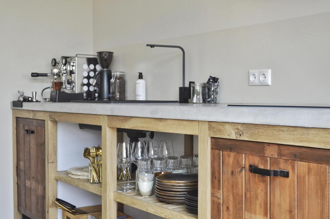 Van Heeckeren Apartments & Suites Buren ブーレン エクステリア 写真